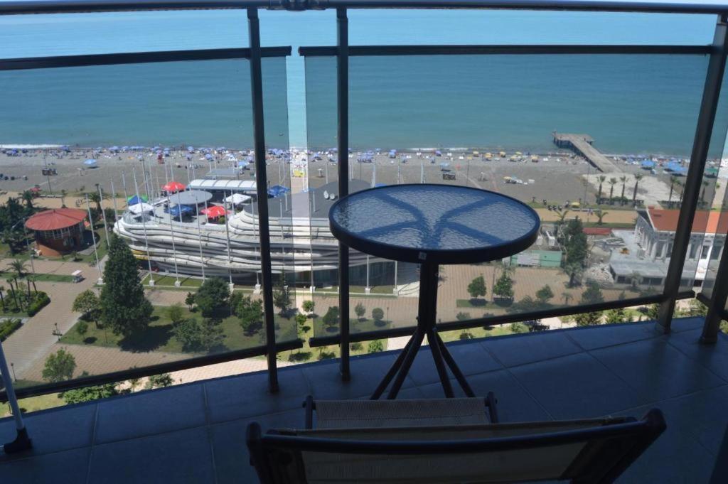 Luxury Apartments Μπατούμι Εξωτερικό φωτογραφία